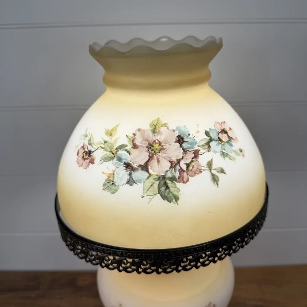 VTG Floral Hurricane Lamp Gone With The Wind Hollywood Regency 3-Way Brass *Flaw